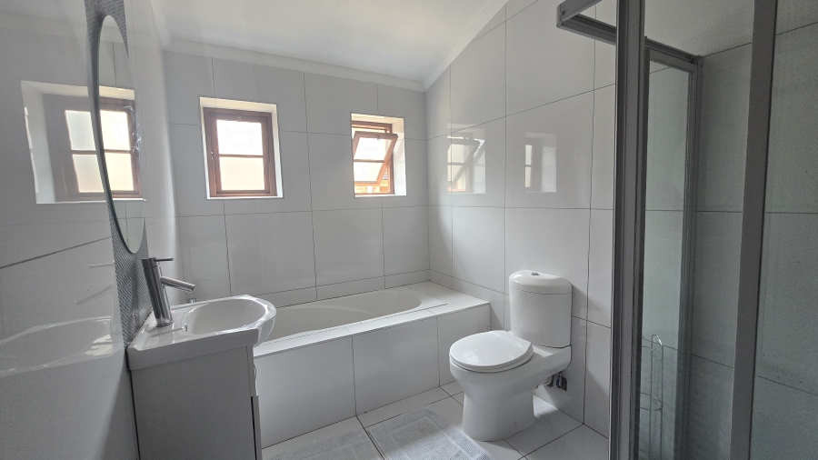 4 Bedroom Property for Sale in Waterval East North West